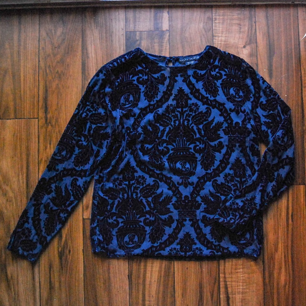 ❌❌SOLD Ralph Lauren Navy Burnout Velvet Top 12❌❌